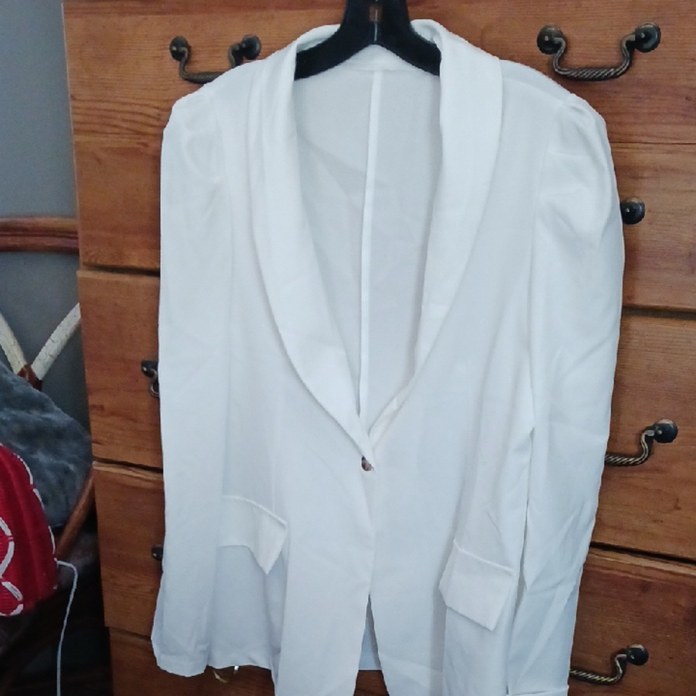 SHEIN White Shawl Collar Single-Button Blazer